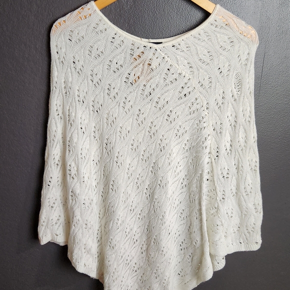 White Crochet Poncho - Picture 2 of 8